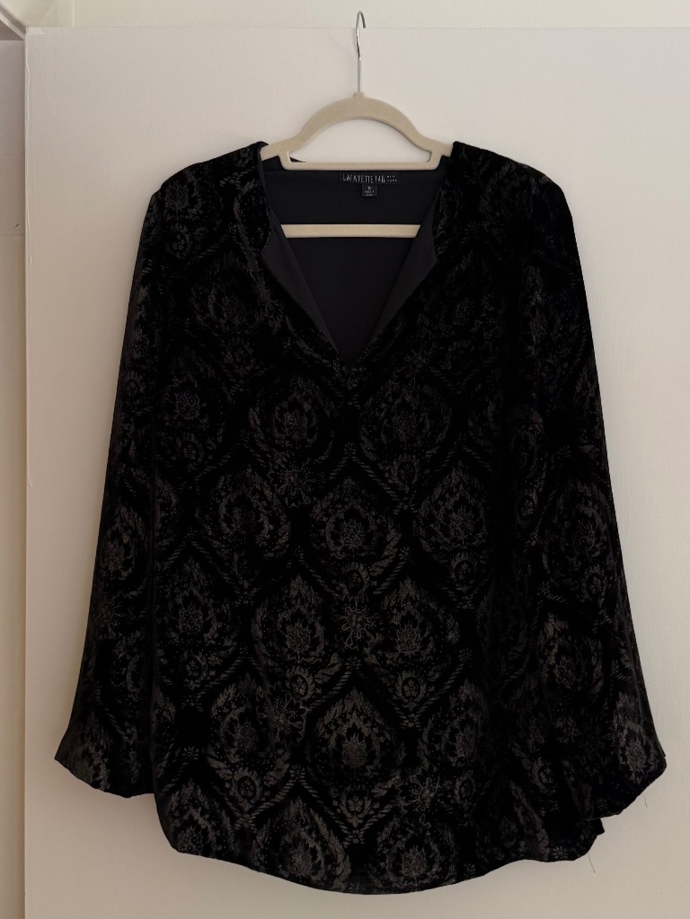 Lafayette 148 New York Black Velvet Burnout Damask V-Neck Tunic Blouse Top